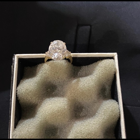 Napier earrings - Picture 4 of 8